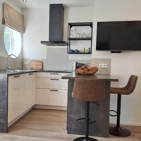 Havenzicht Oda ve Kahvaltı 3*